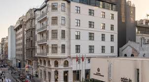 Türkiye İş Bankası Resim Heykel Müzesi’nde “Yan Yana”&nbsp;sergisi