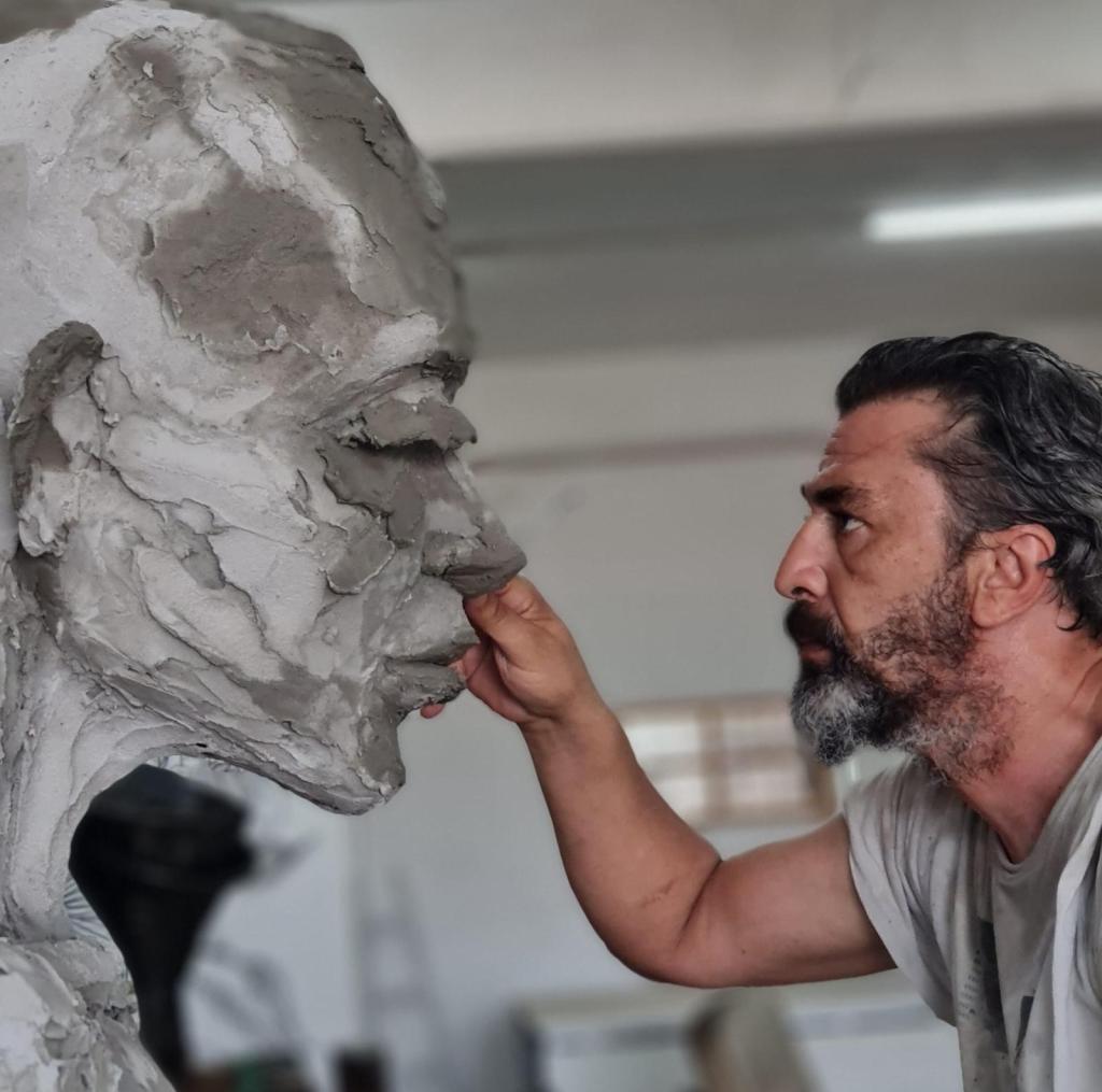 Ozan Ünal’dan yeni sergi: “Rüya Hissi Süsler, Hafıza&nbsp;Anıyı”