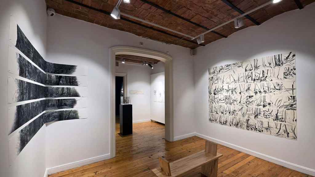 Arzu Arbak ve Aslıhan Kaplan Bayrak’tan yeni sergi: “Derin Salınımlar, Sessiz&nbsp;Yankılar”