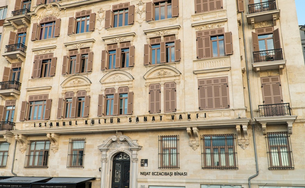 19. İstanbul Bienali’nin Küratörleri Liu Ding ve Carol Yinghua Lu&nbsp;oldu